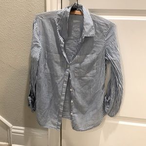 Ann Taylor Seer Sucker Shirt